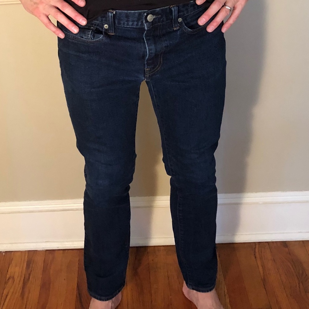 Premium men’s Banana Republic slim fit jeans.